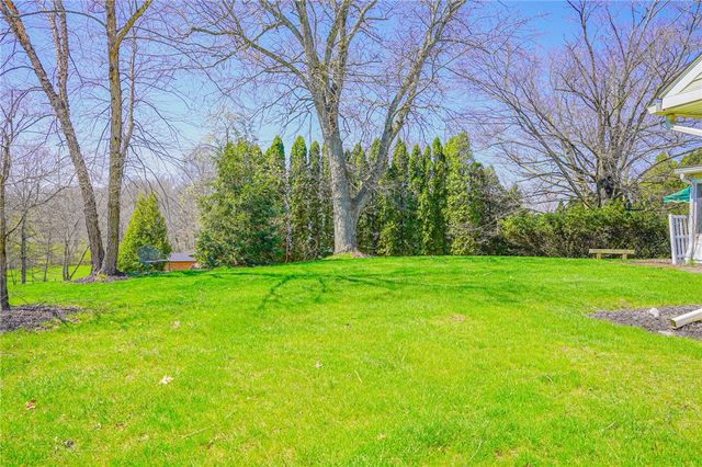 2913 N Mercer St, Neshannock Twp, PA 16105