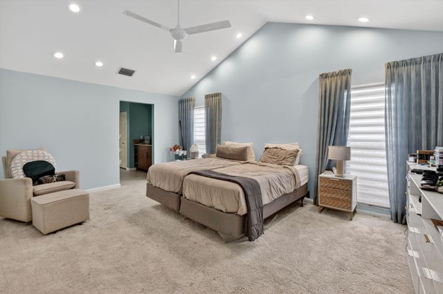 10065 Camelback Lane, Boca Raton, FL 33498