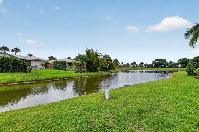 10065 Camelback Lane, Boca Raton, FL 33498