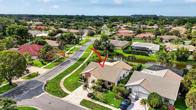 10065 Camelback Lane, Boca Raton, FL 33498