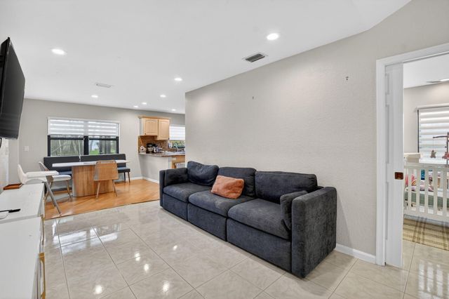10065 Camelback Lane, Boca Raton, FL 33498