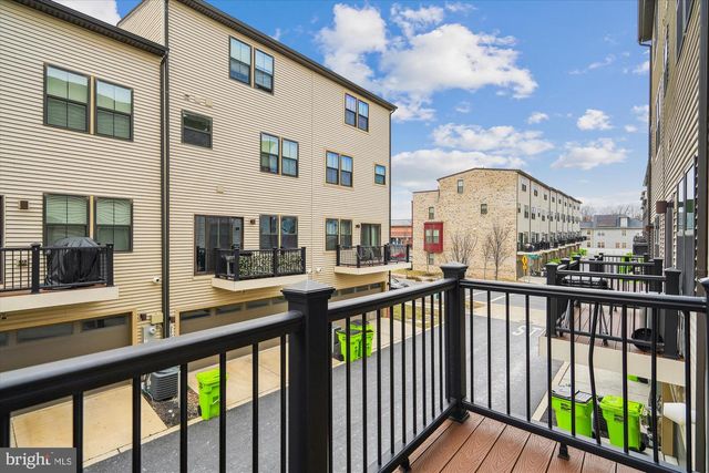 2824 LEWIS AVE, Suitland, MD 20746