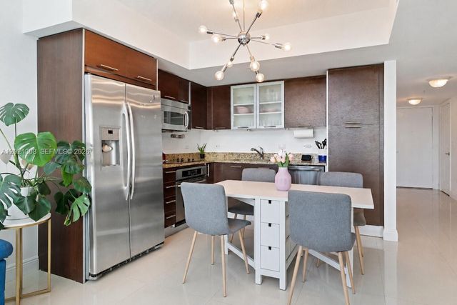41 SE 5th St 1609, Miami, FL 33131