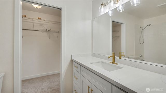 9029 17th Avenue SW, Seattle, WA 98106