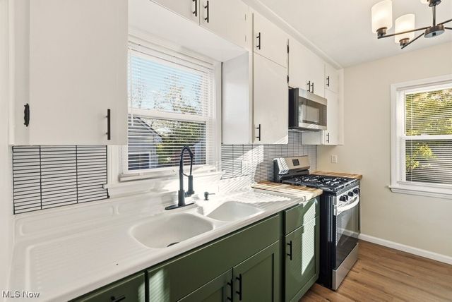 2357 Liberty Street, Cuyahoga Falls, OH 44221