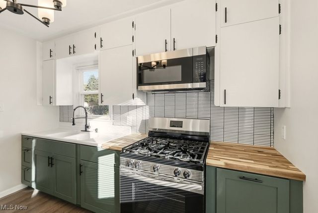 2357 Liberty Street, Cuyahoga Falls, OH 44221