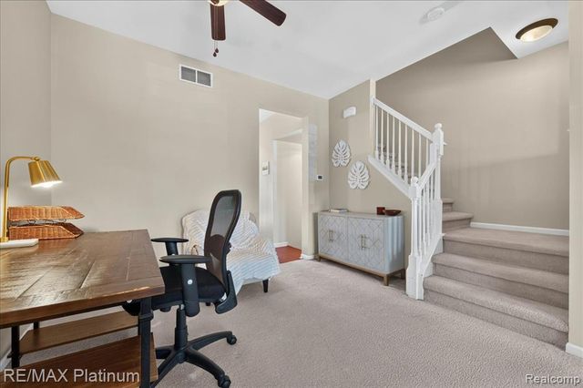 1602 Pinecroft Ln., Howell, MI 48855