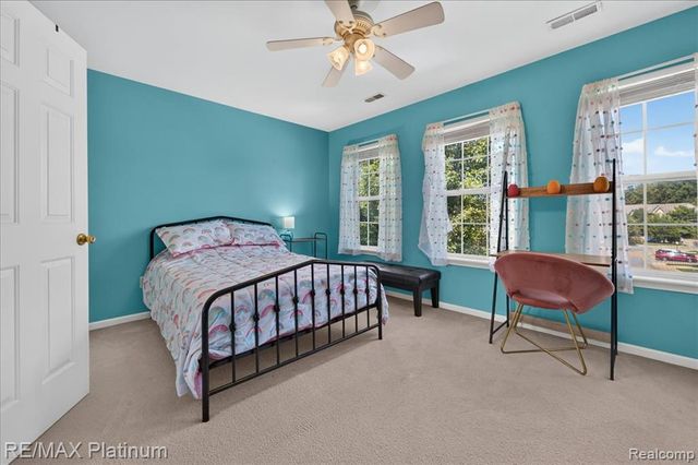 1602 Pinecroft Ln., Howell, MI 48855