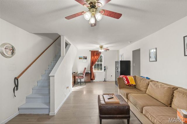 1122 Old County Farm Road, Union, MO 63084