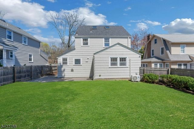 50 Cypress Street, Millburn Twp., NJ 07041