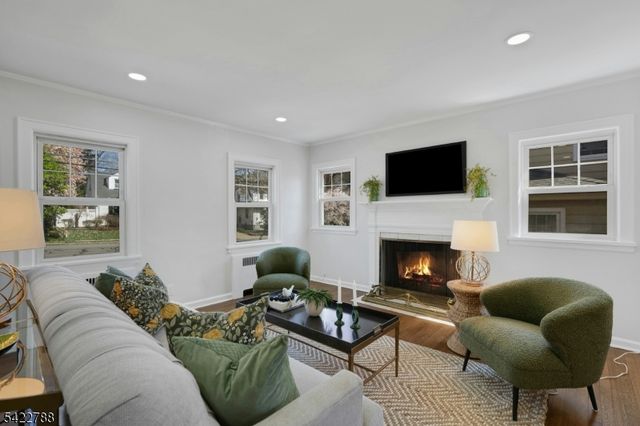 50 Cypress Street, Millburn Twp., NJ 07041