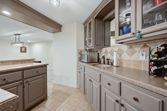 1335 Kala Ct, El Dorado, KS 67042