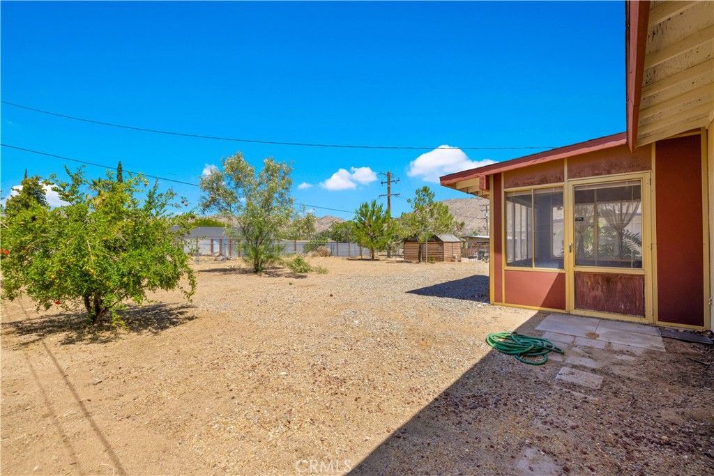 Image 25 of property listing at 7446 Borrego Trail, Yucca Valley, CA 92284