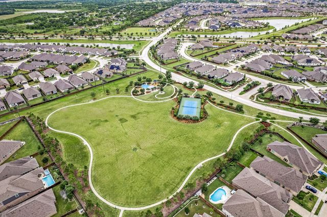 5043 Country Meadows Trail, Iowa Colony, TX 77583