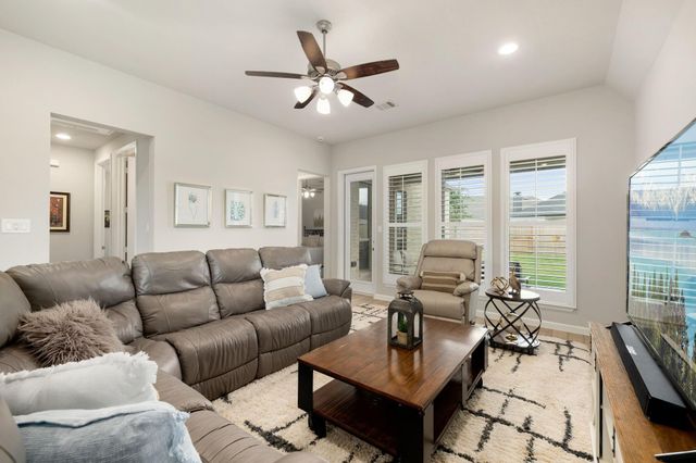 5043 Country Meadows Trail, Iowa Colony, TX 77583