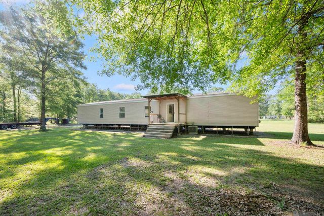 17635 Melancon Rd, Livingston, LA 70754