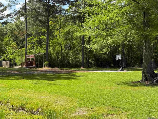 17635 Melancon Rd, Livingston, LA 70754