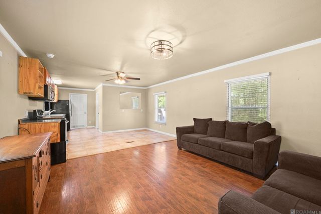 17635 Melancon Rd, Livingston, LA 70754
