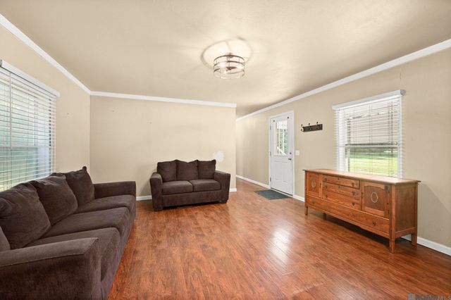 17635 Melancon Rd, Livingston, LA 70754