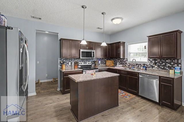 395 Archie Way NE, Ludowici, GA 31316