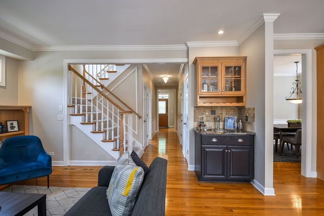 219 N Huffman Street, Naperville, IL 60540