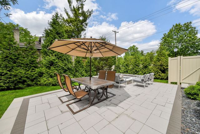 219 N Huffman Street, Naperville, IL 60540
