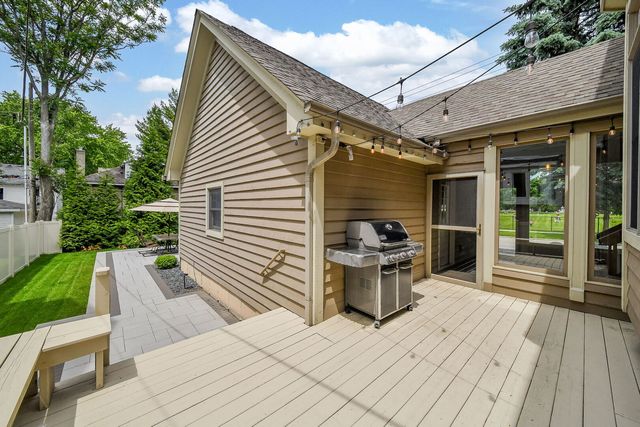 219 N Huffman Street, Naperville, IL 60540