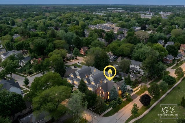 219 N Huffman Street, Naperville, IL 60540