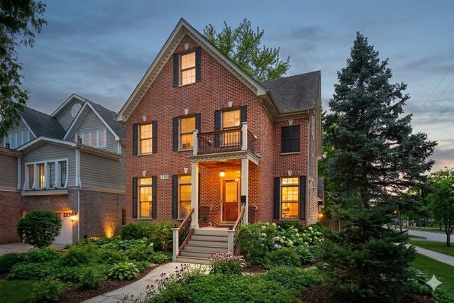 219 N Huffman Street, Naperville, IL 60540
