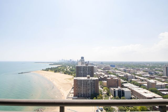 6007 N SHERIDAN Road 32C, Chicago, IL 60660