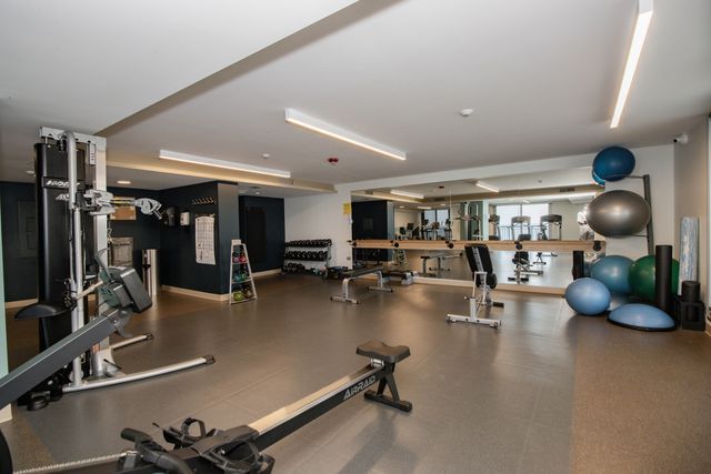 6007 N SHERIDAN Road 32C, Chicago, IL 60660