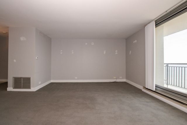 6007 N SHERIDAN Road 32C, Chicago, IL 60660