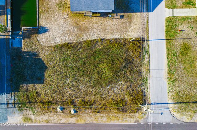 301 Marina Way, Sneads Ferry, NC 28460