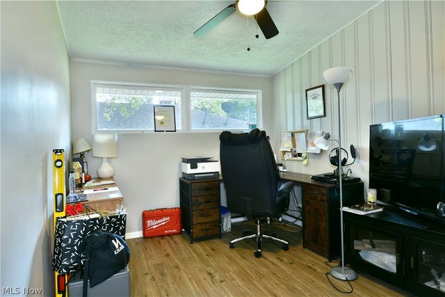 837 Pinecrest Road, Girard, OH 44420