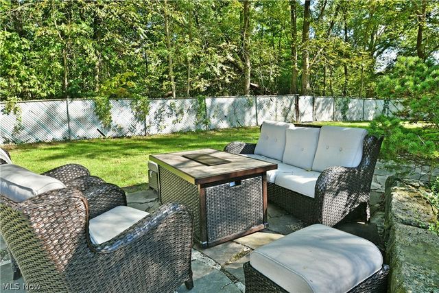 837 Pinecrest Road, Girard, OH 44420