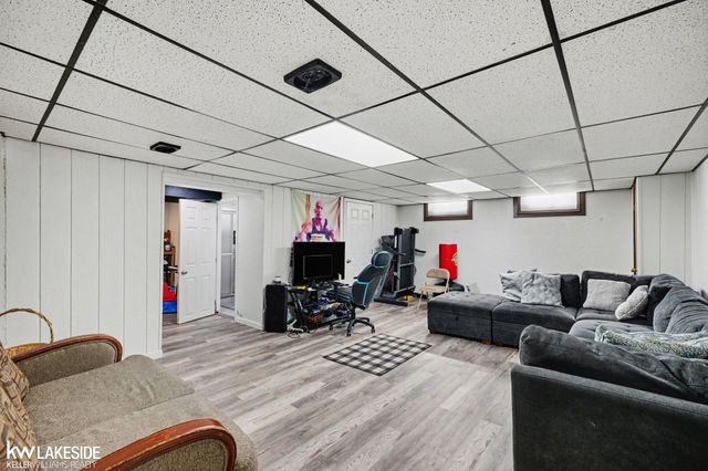 38614 Lowell Drive, Sterling Heights, MI 48310