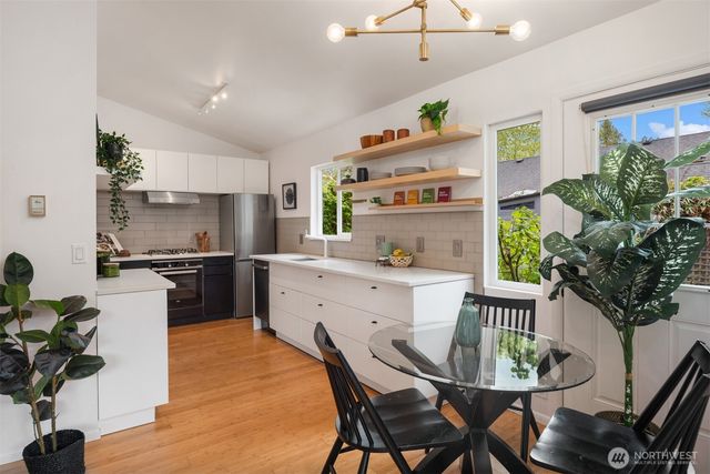 8729 12th Avenue NW, Seattle, WA 98117