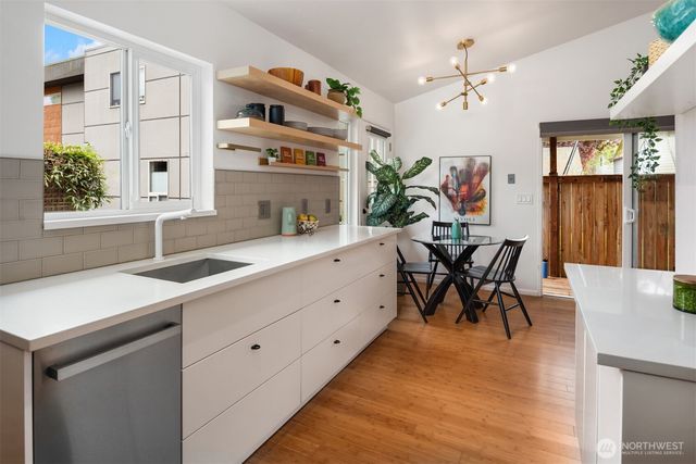 8729 12th Avenue NW, Seattle, WA 98117