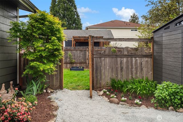 8729 12th Avenue NW, Seattle, WA 98117