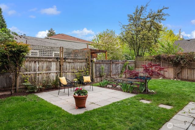 8729 12th Avenue NW, Seattle, WA 98117