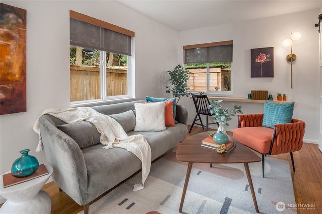 8729 12th Avenue NW, Seattle, WA 98117