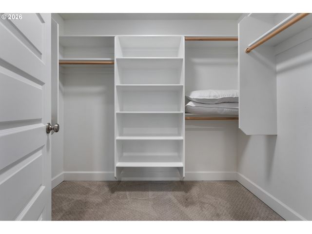 4061 Se LEXINGTON St, Portland, OR 97202