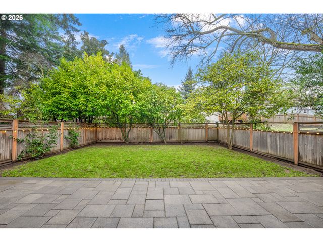 4061 Se LEXINGTON St, Portland, OR 97202