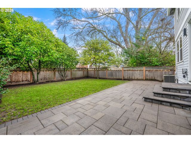 4061 Se LEXINGTON St, Portland, OR 97202