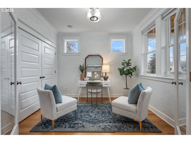 4061 Se LEXINGTON St, Portland, OR 97202