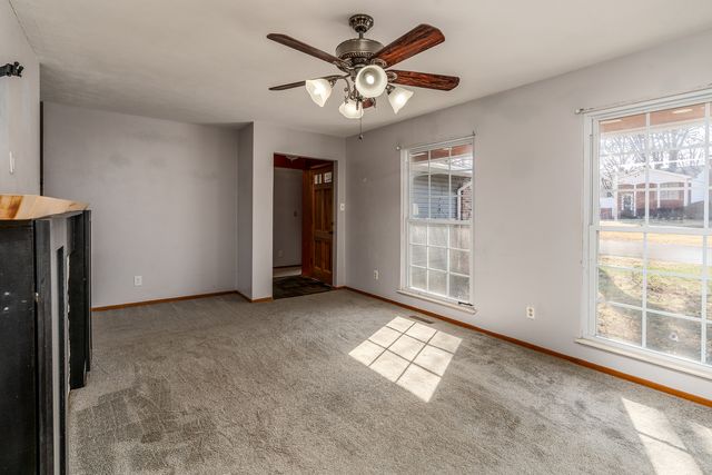 8 Buena Vista Drive, Murphysboro, IL 62966