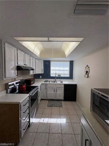 1005 SW 48th TER 8, Cape Coral, FL 33914