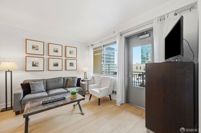 246 2nd Street 801, San Francisco, CA 94105