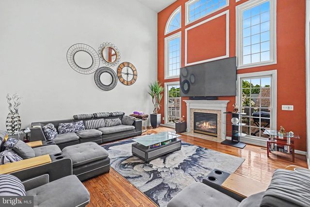 7660 HENRY KNOX DR, Lorton, VA 22079