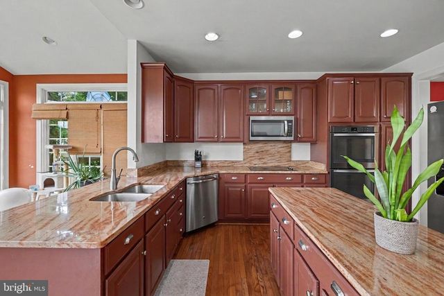 7660 HENRY KNOX DR, Lorton, VA 22079